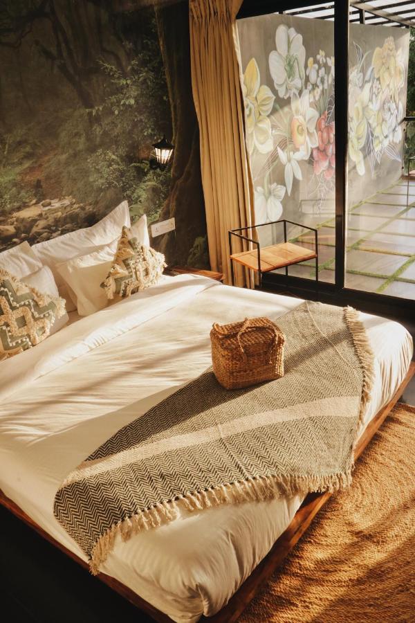 Amazonika Boutique Resort Arpora Esterno foto