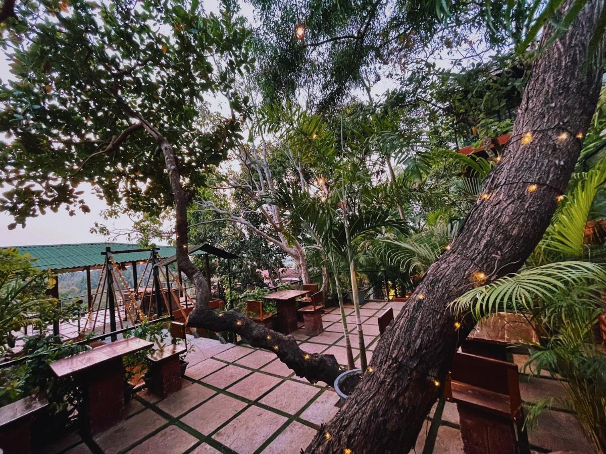 Amazonika Boutique Resort Arpora Esterno foto